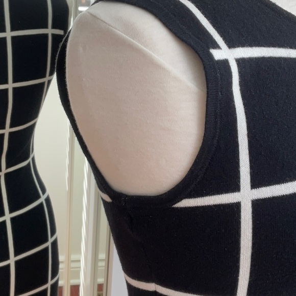 Lauren Ralph Lauren Navy & White Sleeveless knit Midi Dress / Size Small - Picture 8 of 15